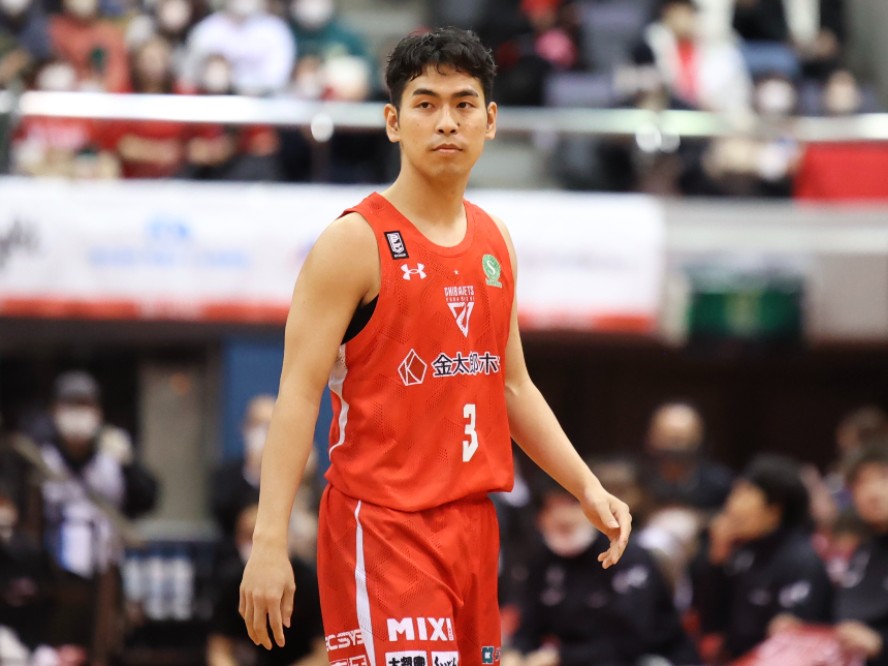 大学3年でプロ転向、千葉ジェッツに新加入した小川麻斗が抱く目標「将来は日本代表となり、海外でもプレーをしたい」